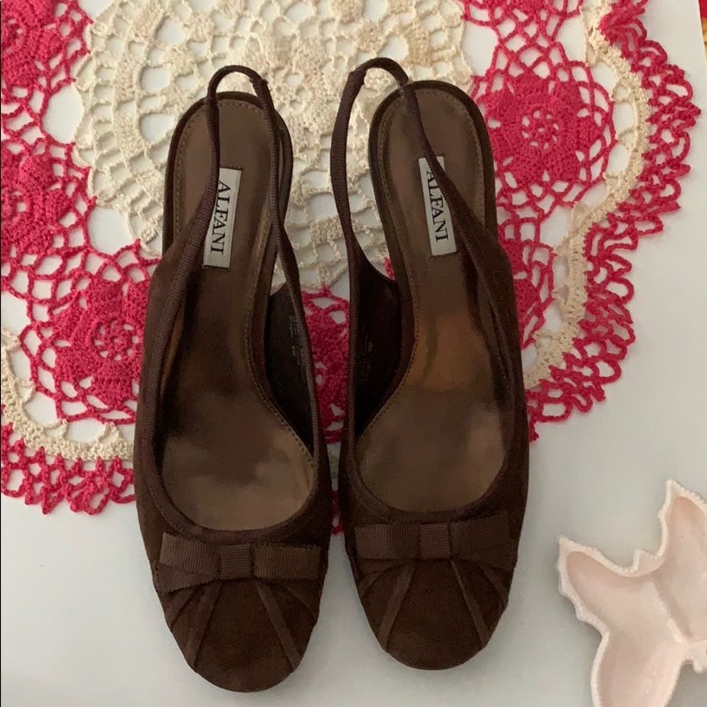 GUC Alfani sling back low heels